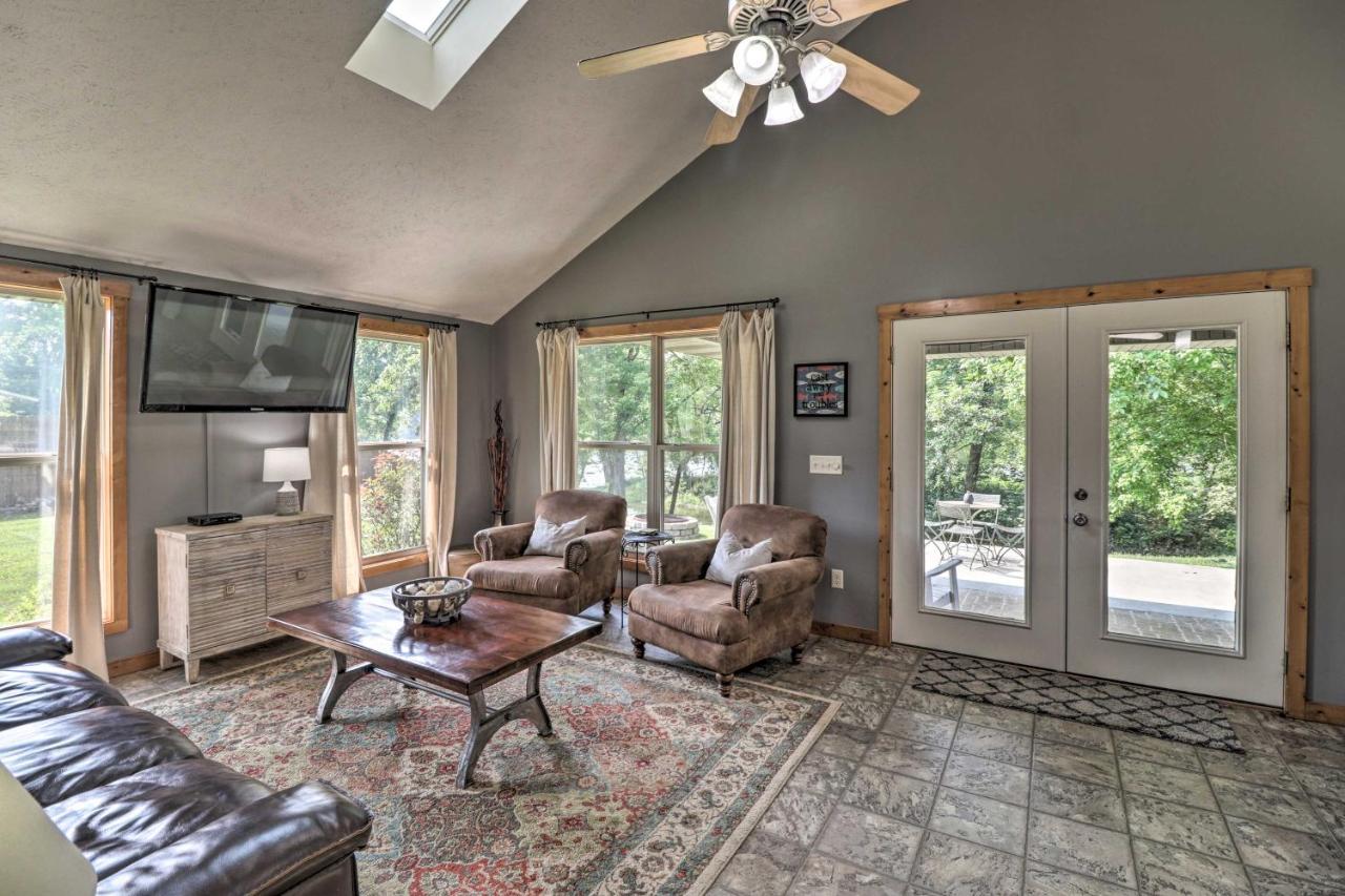 Mountain Home Cottage With Deck On White River! Gassville المظهر الخارجي الصورة