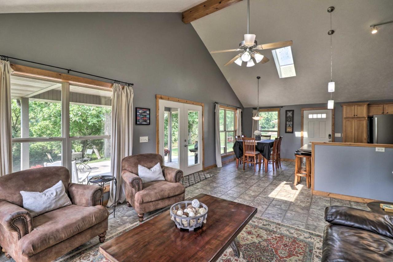 Mountain Home Cottage With Deck On White River! Gassville المظهر الخارجي الصورة